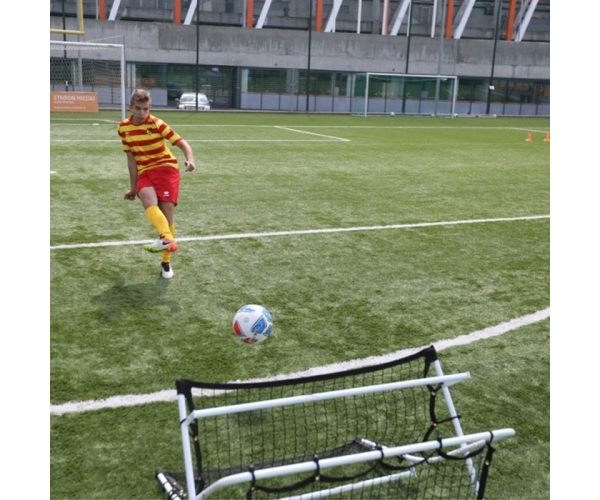 Soccer wave, rebounder, ścianka do odbijania